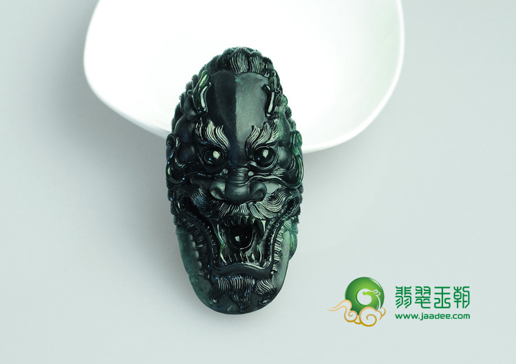 冰种墨翠缅甸翡翠龙头挂件