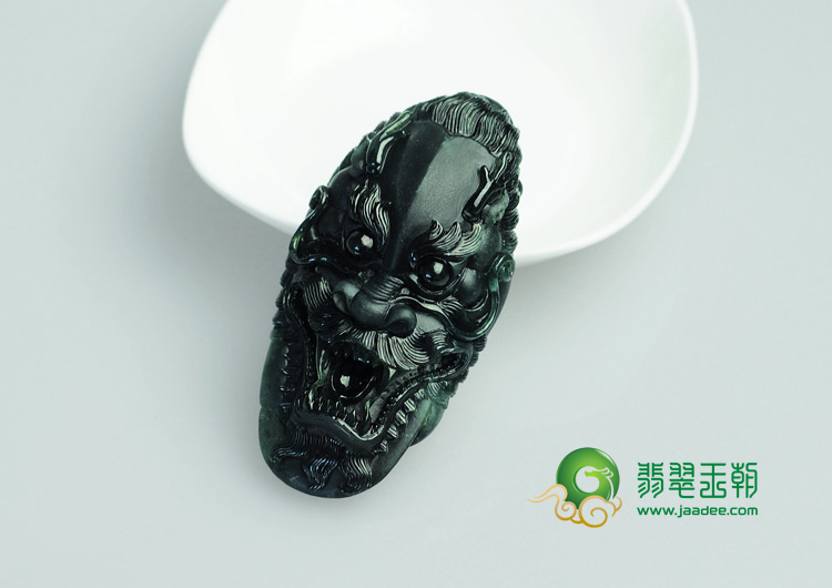 冰种墨翠缅甸翡翠龙头挂件