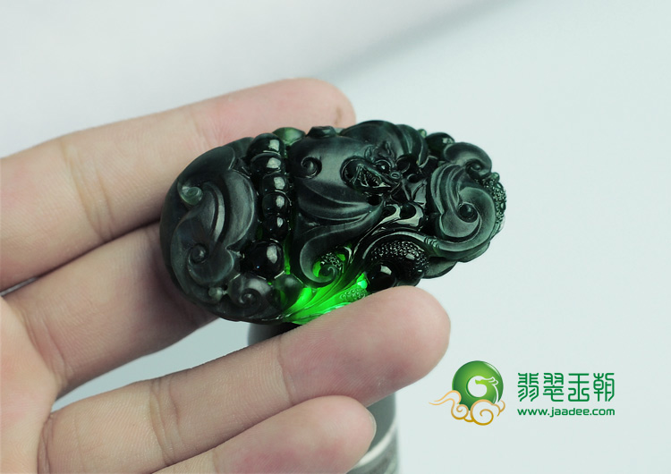 冰种墨翠缅甸翡翠福在眼前挂件