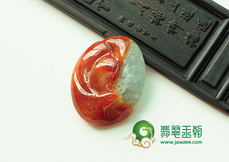 糯冰种红翡缅甸翡翠大展鸿图挂件