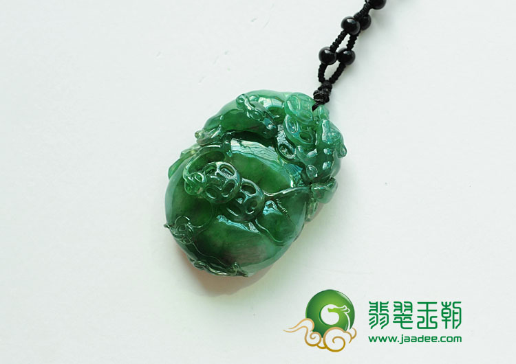 冰种油青缅甸翡翠老鼠运财挂件