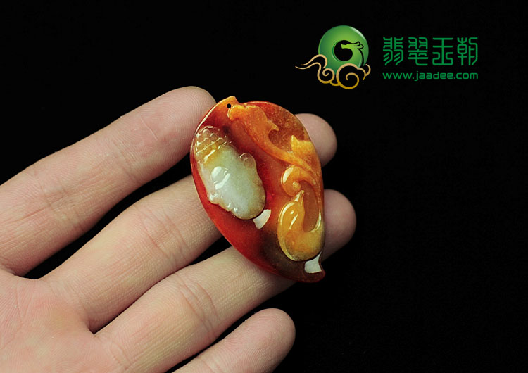 糯冰种红翡缅甸翡翠释迦牟尼头挂件