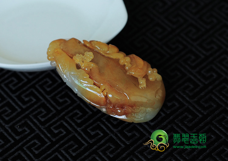 冰种黄翡缅甸翡翠鸟语花香挂件
