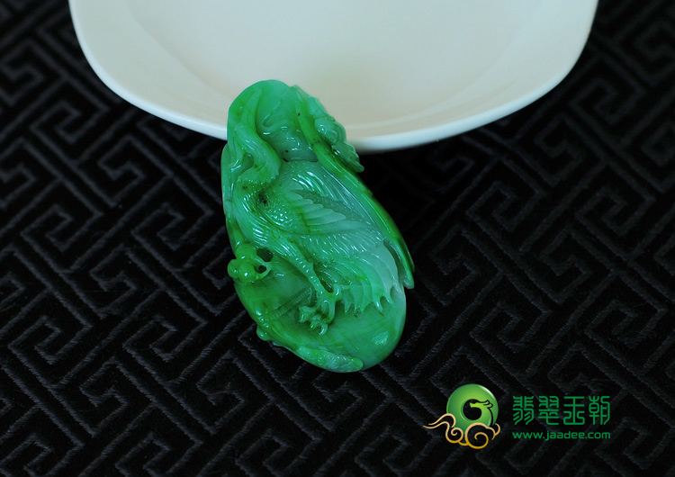 细糯种翠绿缅甸翡翠松鹤延年挂件