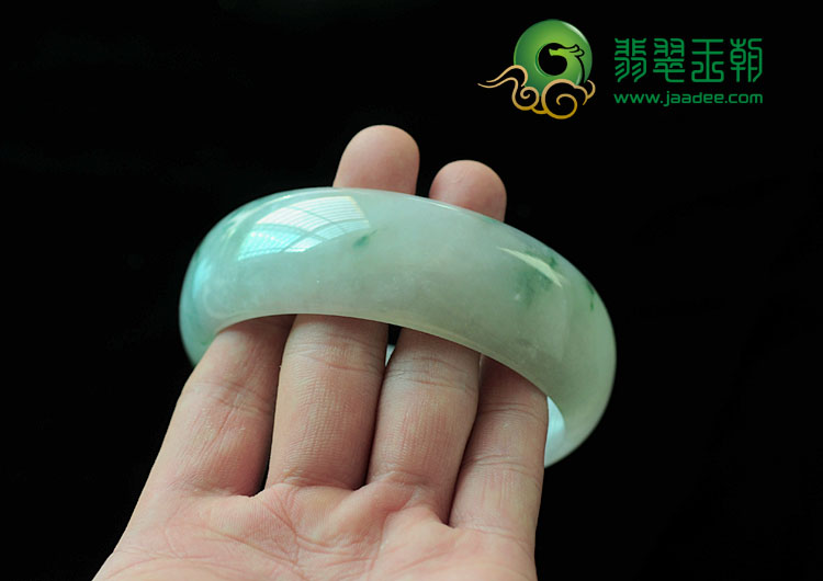 冰种飘花缅甸翡翠手镯(66.7mm)