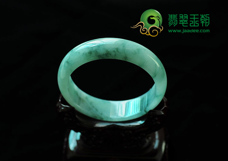 糯冰种飘花缅甸翡翠手镯(59.3mm)