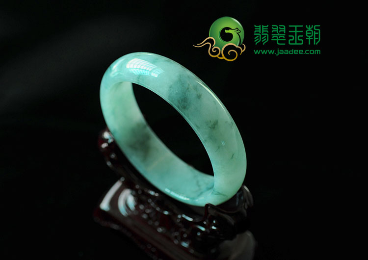 糯冰种飘花缅甸翡翠手镯(59.3mm)