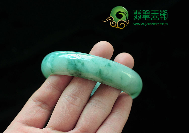 糯冰种飘花缅甸翡翠手镯(59.3mm)