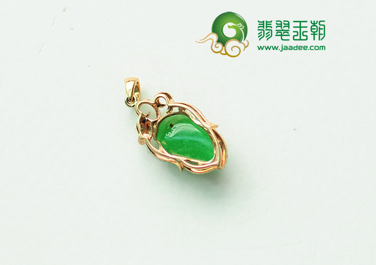 糯冰种阳绿缅甸翡翠镶玫瑰金寿桃挂件(真钻)