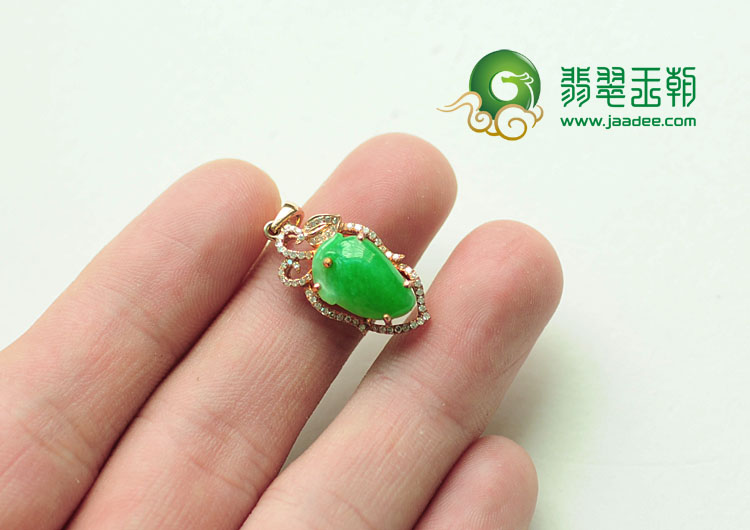 糯冰种阳绿缅甸翡翠镶玫瑰金寿桃挂件(真钻)