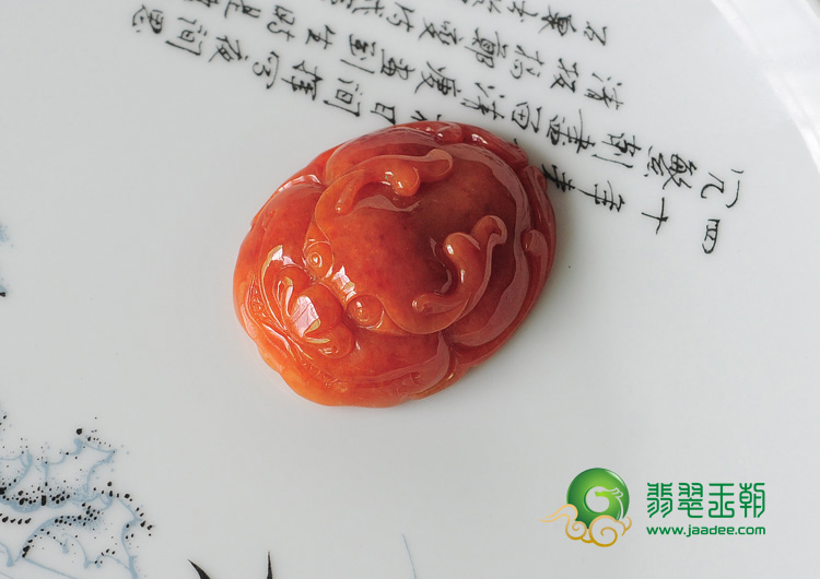 细糯种红翡缅甸翡翠龙头挂件