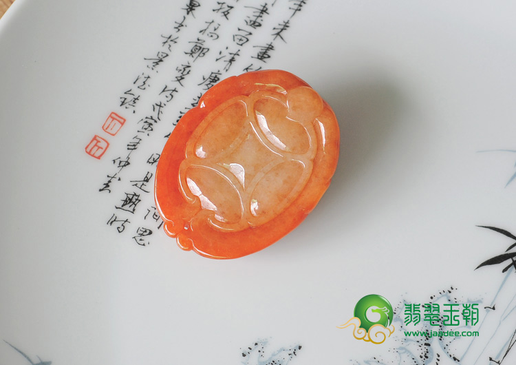 细糯种红翡缅甸翡翠龙头挂件