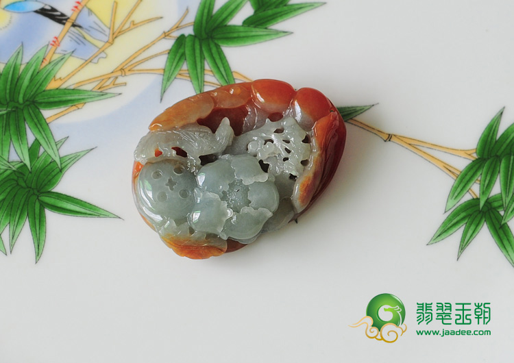 糯冰种晴水红翡缅甸翡翠富贵花开挂件