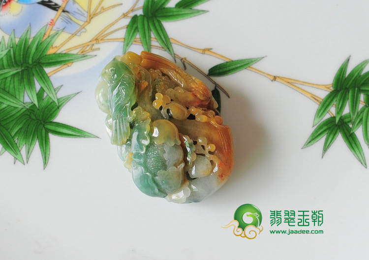 糯冰种三彩缅甸翡翠富贵双喜挂件