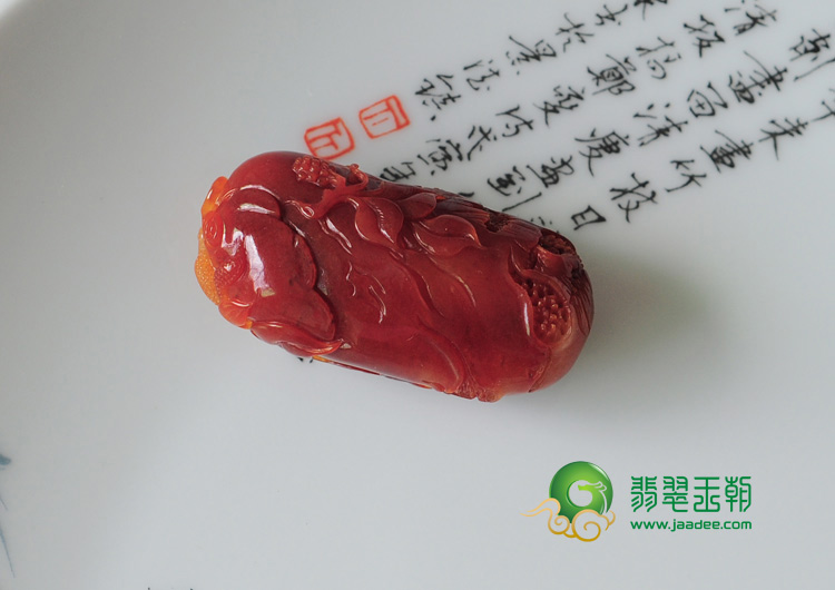 糯冰种红翡喜上眉梢挂件