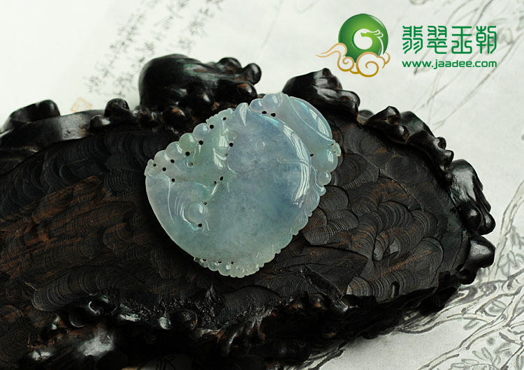 冰种春带彩缅甸翡翠年年有余挂件