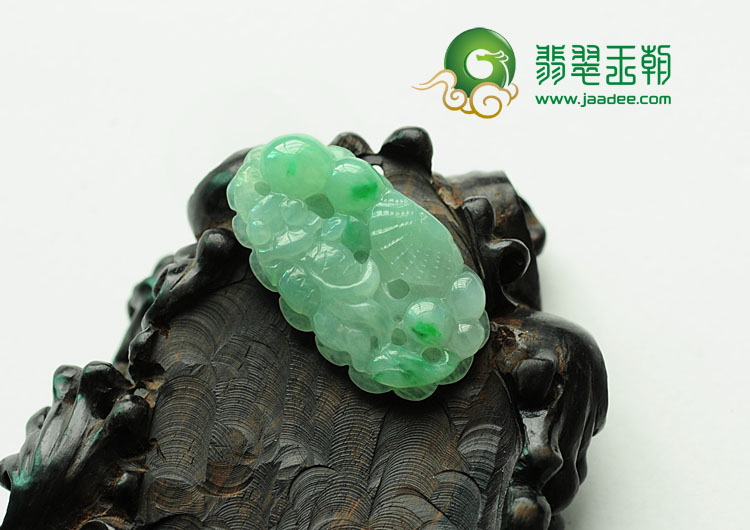 冰种翠色缅甸翡翠金玉满堂挂件