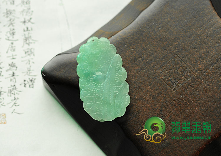 冰种翠色缅甸翡翠金玉满堂挂件