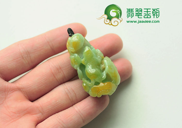 糯冰种三彩缅甸翡翠代代富挂件