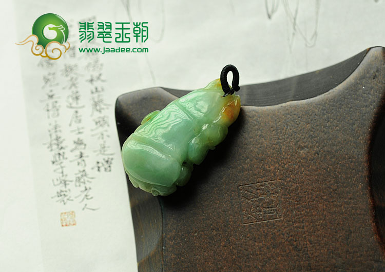 糯冰种三彩缅甸翡翠代代富挂件