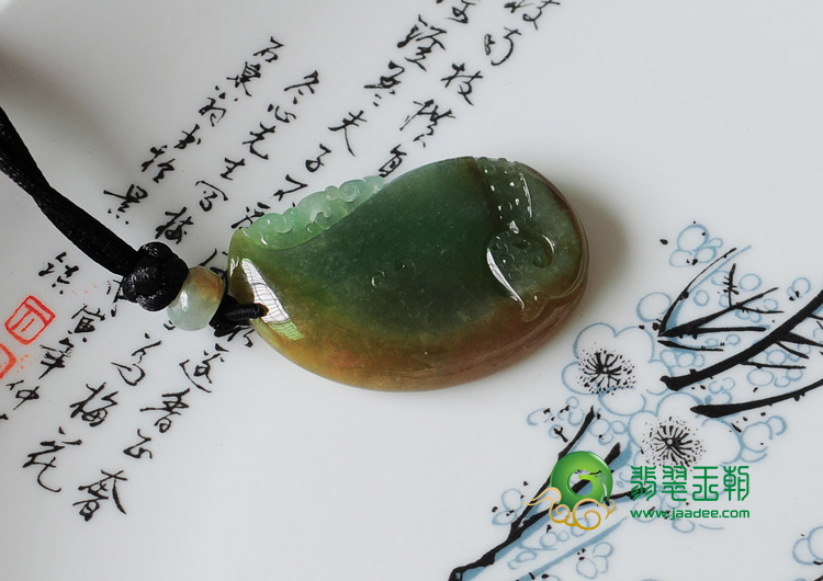 冰种黄加绿缅甸翡翠龙凤呈祥挂件