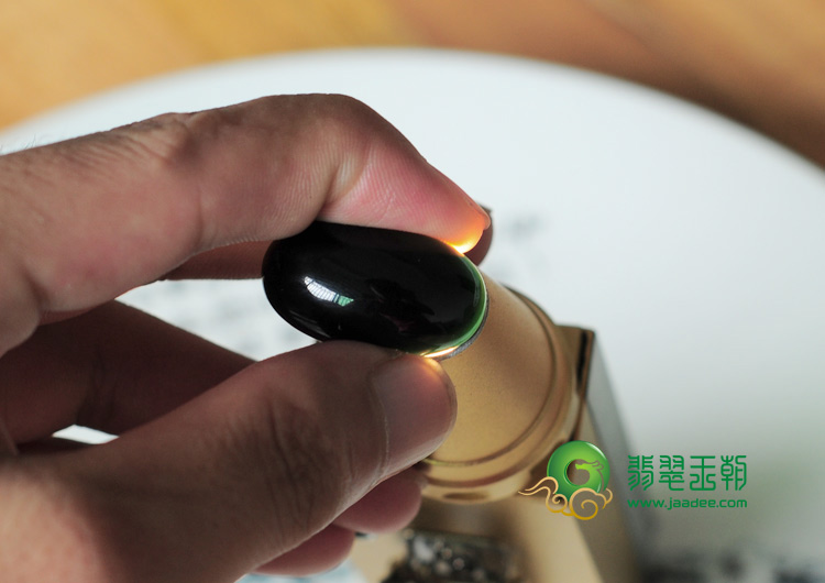 冰种墨翠缅甸翡翠戒面