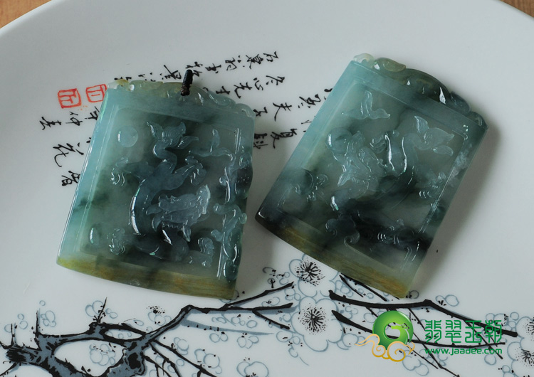 冰种飘花黄翡缅甸翡翠龙牌挂件（一对）