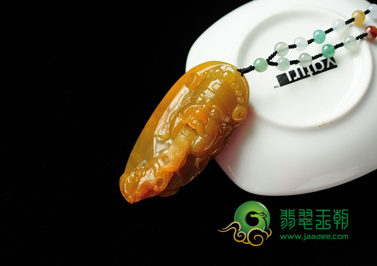 糯冰种黄翡缅甸翡翠财神头挂件