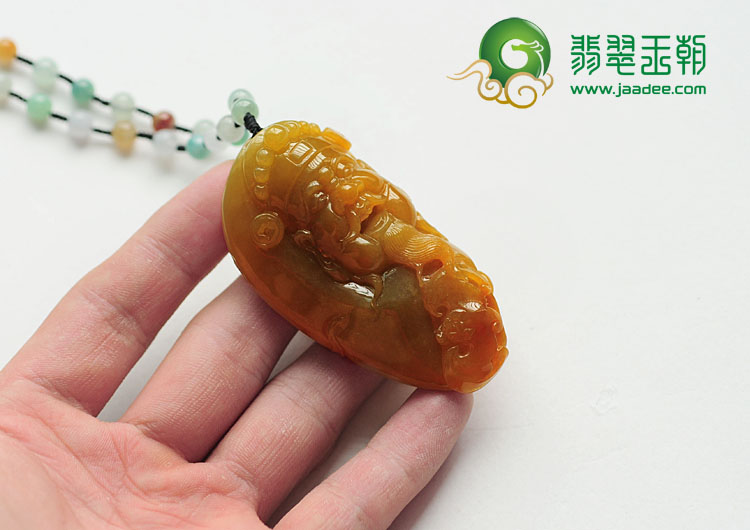 糯冰种黄翡缅甸翡翠财神头挂件