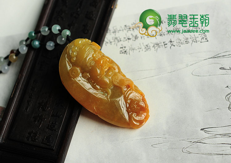 糯冰种黄翡缅甸翡翠财神头挂件