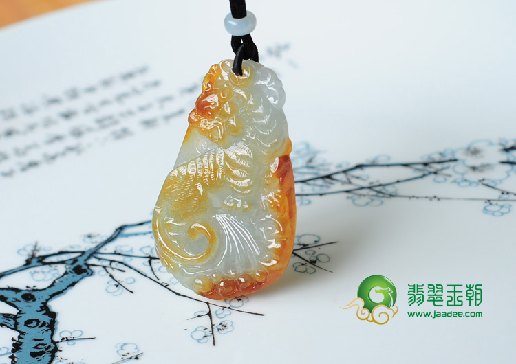 糯冰种红黄翡缅甸翡翠卧虎藏龙挂件