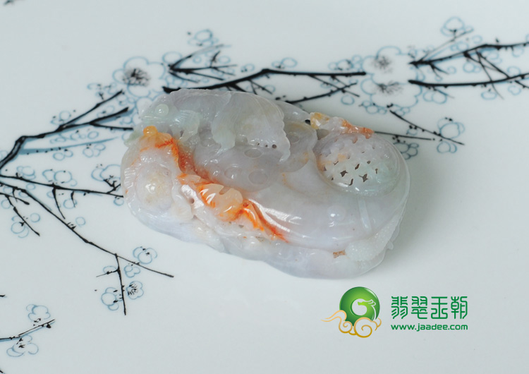 糯冰种三彩缅甸翡翠年年有余挂件