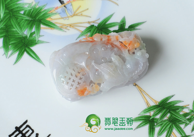 糯冰种三彩缅甸翡翠年年有余挂件
