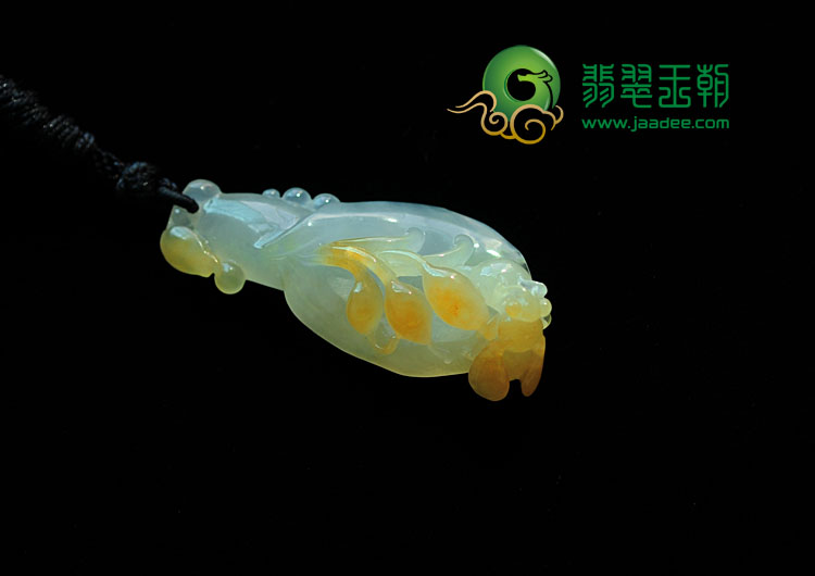 冰种黄翡缅甸翡翠玉兰花挂件
