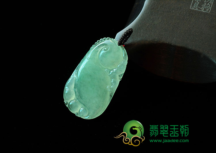 冰种绿晴水缅甸翡翠财源滚滚挂件