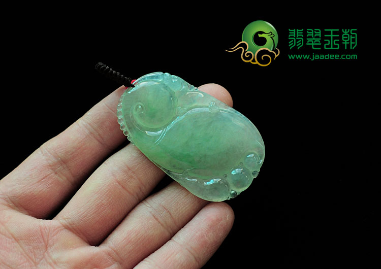 冰种绿晴水缅甸翡翠财源滚滚挂件