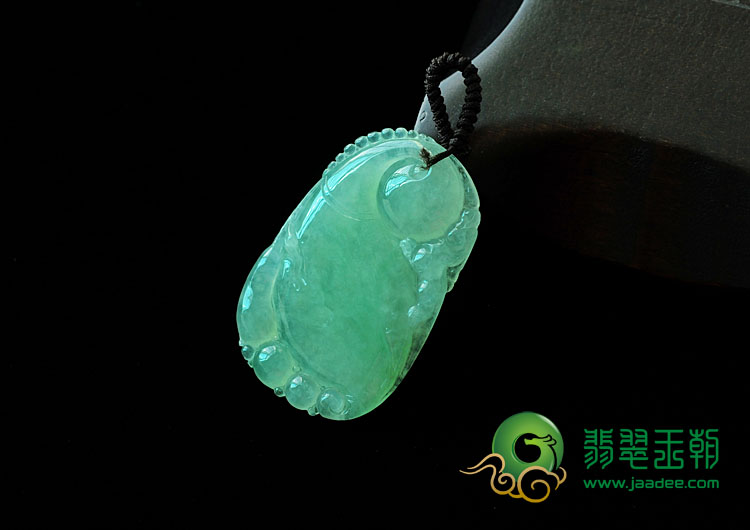 冰种绿晴水缅甸翡翠知足常乐挂件
