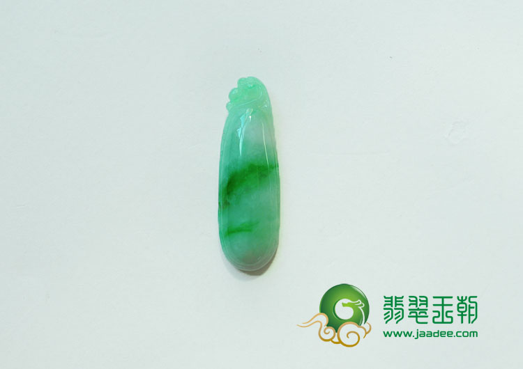 糯冰种阳绿缅甸翡翠长寿瓜挂件