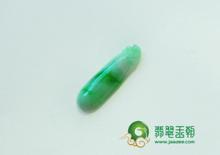 糯冰种阳绿缅甸翡翠长寿瓜挂件