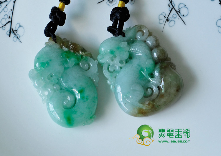 糯冰种黄加绿缅甸翡翠双龙配挂件（一对）