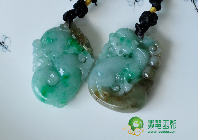 糯冰种黄加绿缅甸翡翠双龙配挂件（一对）