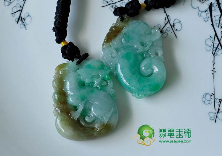 糯冰种黄加绿缅甸翡翠双龙配挂件（一对）