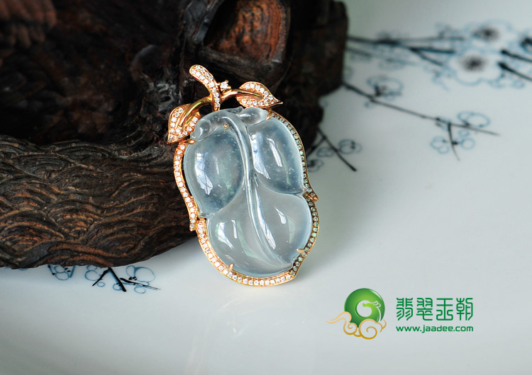 冰玻种缅甸翡翠镶玫瑰金“金枝玉叶”挂件