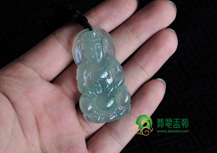 冰种晴水缅甸翡翠观音挂件