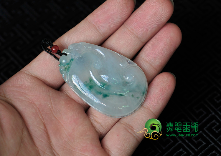 冰种飘花缅甸翡翠如意挂件