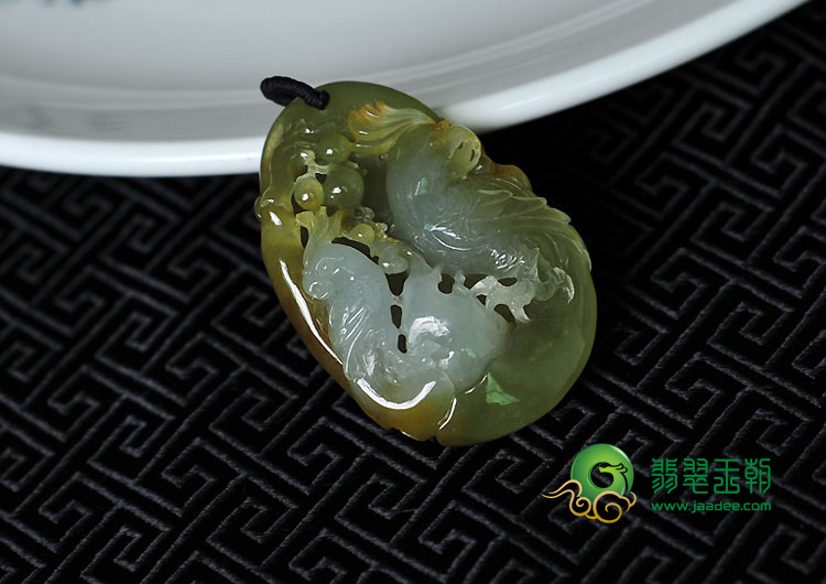 冰种黄翡缅甸翡翠英明神武挂件