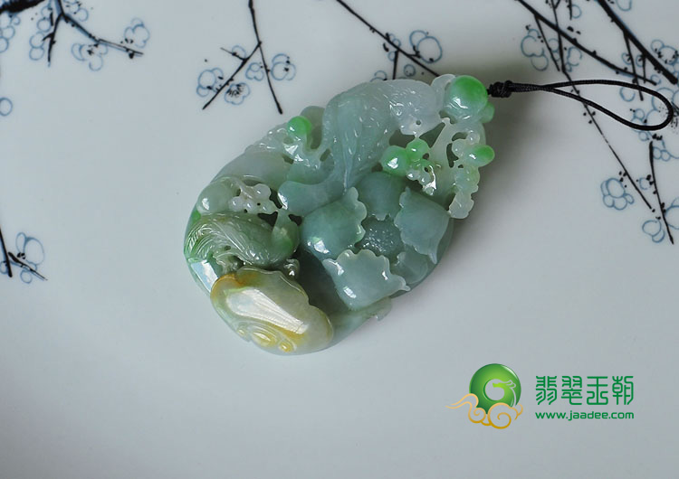 糯冰种三彩缅甸翡翠富贵花开挂件
