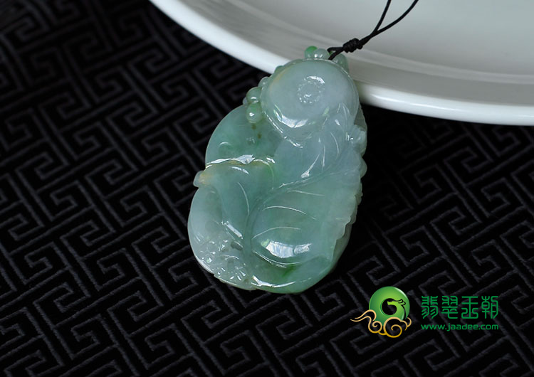 糯冰种三彩缅甸翡翠富贵花开挂件