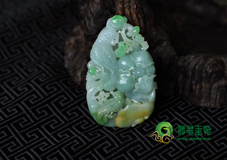 糯冰种三彩缅甸翡翠富贵花开挂件