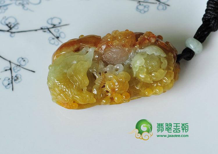 糯冰种红黄翡缅甸翡翠富贵花开挂件